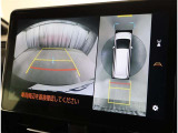 バックモニター付なので後退時に後方が見えるので安心。 車は構造上、死角がたくさんなので万が一を考えると必須ですね。 あくまで補助の為の装備、バックは目視で確認する事が重要ですよ。