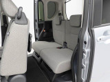 納車の前にはエンジンオイル、オイルエレメント、エアクリーナー、クーラント、バッテリー、ワイパーゴムのチェックまたは交換を行います!