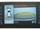 専用のカメラにより、上から見下ろしたような視点で360度クルマの周囲を確認することができます☆縦列駐車や幅寄せ時に活躍してくれます