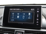 ナビゲーションは純正8インチメモリーナビを装着しております。AM、FM、Bluetooth、フルセグTVがご使用いただけます。初めて訪れた場所でも安心ですね!