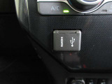 車内でお好きなエンタメ楽しめるHDMI&USBポート