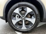5-Yスポーク 7.5J&times;19インチ ダイヤモンドカット/マットグラファイト 235/50R19サイズのミシュランを装着