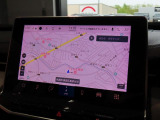 知らない道も安心!純正ナビ装備です。スマートフォンと繋いで、CarPlayもご利用いただけます。