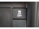 VSA(Vehicle Stability Assist)が装備!!VSAはコーナリング時の横滑りを抑制する機能と車両の急激な挙動変化を抑える機能で、安定した走行を実現していいます!!