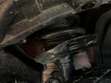 お車を安心してお乗りいただく為には、足回りの定期点検が欠かせません。サービスサポート(有償保証)では無料点検もご提供しており、安心のカーライフをお過ごしいただけるサポート体制が整っています。