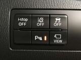 運転席回りのスイッチで安全装備のON/OFFも簡単に!