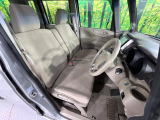 運転席シート廻りは使用感も少なく、良好な状態となっています。丁寧に使われていたことがよくわかりますね。
