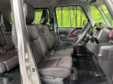 運転席シート廻りは使用感も少なく、良好な状態となっています。丁寧に使われていたことがよくわかりますね。