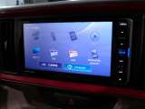 CD、DVD、Bluetooth、AM、FM、AUX、スマートフォン接続ができます。