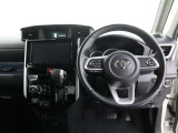 見通しのよいすっきりとした視界で、誰でも運転しやすいです。運転のしやすさは疲れにくさにも繋がりますよ♪