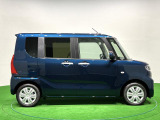 ドアは約90度に開くので荷物も積み込みやすく、乗り降りもしやすい♪ ロングドライブも快適に過ごせる工夫がいっぱいです♪♪