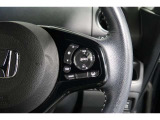Hondaセンシングの機能のひとつ、アダプティブクルーズコントロール付!アクセルから足を離しても設定したスピードと前車との車間を保ち走行してくれます!車線維持もアシスト☆高速道路で疲労軽減ですね☆