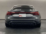 ご納車後は全国のAudi正規ディーラーにて、保証修理を含むアフターサービスが可能です、最寄りのAudi正規ディーラーをご紹介致します。