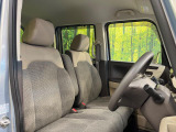 運転席シート廻りは使用感も少なく、良好な状態となっています。丁寧に使われていたことがよくわかりますね。