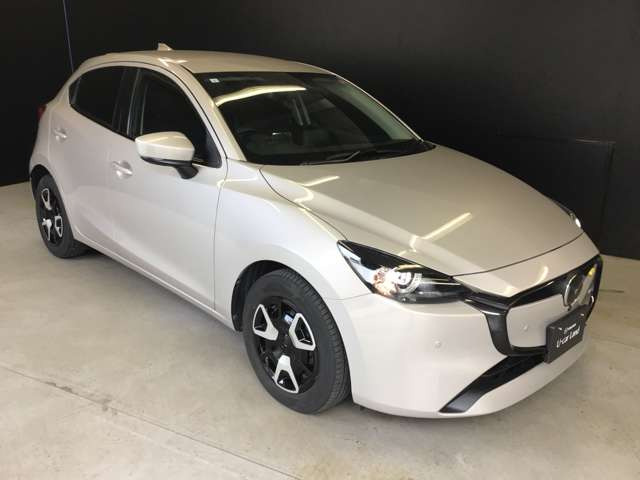 マツダ MAZDA2 1.5 15BD の中古車詳細 (11,000km, プラチナクォーツM