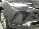 LEDヘッドライトです。デザイン性がよくとても明るいので、夜間の走行や悪天候でも安心です。しかも長寿命!