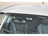 EyeSight(Ver.3)搭載!衝突被害軽減ブレーキや追従機能、車線逸脱抑制やはみ出し警報などで運転をサポートします!