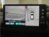 バックカメラ搭載です!車庫入れが苦手な人はもちろん、車両感覚に自信がある人にもお勧めです!見えない箇所が見えるようになるので、低い障害物や隠れてしまっている子供の存在等にも気付く事が出来ます。