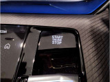 【プッシュスタート】プッシュスタートの最大のメリットは「防犯対策」です。スマートキーと車のIDが合致しないとエンジンは始動させることができません。