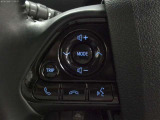 ステアリングスイッチ付!運転中も目線を動かす事無く音量等の操作可能!