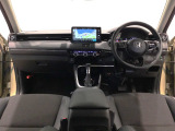 【前方視界】開放的な前方視界!運転がしやすく疲れにくいです♪窓が大きく、見通しがとっても良いおクルマですよ♪
