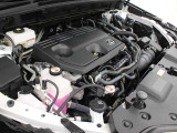 A25A-FXS型 2.5L 直4 DOHCエンジンと5NM型 交流同期電動機ハイブリッドシステム搭載、駆動形式はFFです。