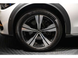 メルセデスの認定中古車「サーティファイドカー」では、万一お車が故障した場合も、ご購入後1年間もしくは2年間※は走行距離にかかわらずメルセデス・ベンツ正規サービスネットワークで無料修理いたします