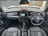 ◆北は北海道から南は沖縄まで、ご購入いただいたお車は全国にご納車が可能です!お電話、メール、動画などでリモートでお車のご案内も可能です!親切、丁寧に対応させて頂きますのでお気軽にご相談ください!