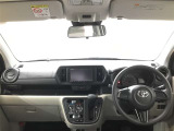 見通しのよいすっきりとした視界で、誰でも運転しやすいです。運転のしやすさは疲れにくさにも繋がりますよ♪