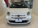 FIAT 500らしいキュートなフロントフェイス