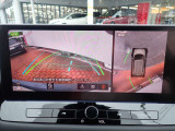 まるでお車を真上から見下ろしたかのような映像をナビに映し出してくれますので狭い駐車場でも周囲を確認する事が出来ますので非常に安心です♪