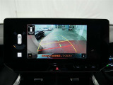 バックガイドモニターで、後方を確認しながら安心して駐車することができます。運転初心者も熟練者も必須の機能ですよ!
