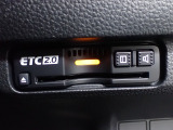 デザインスッキリのビルトイン『ETC』!高速道路の特典はもちろん、キャッシュレスなので料金所では徐行するだけで通過可能です!