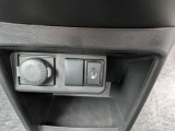 運転席シートヒーターがあります。