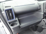中古車は一物一価、同じようなお車でも、整備状況、外内装の状態など様々です。