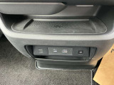 置くだけ充電、USB、タイプCポートついてます