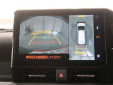 パノラミックビューモニター付きです。車両を上から見たような映像をディスプレイオーディオ画面に表示。運転席からの目視だけでは見にくい、車両周辺の状況をリアルタイムでしっかり確認できます。