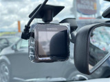 【ドライブレコーダー】映像・音声などの運転中の記録を残します。事故などを起こした起こされた時の証拠になりえますので、もしも時でも安心ですね。
