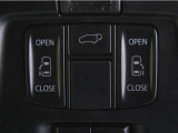 両側パワースライドドア付きだから、狭い駐車スペース等での乗り降り楽々!小さなお子様のいるご家庭には嬉しい装備。