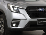 LEDのフォグランプにヘッドライト!アダプティブドライビングビームで明るい視界を広く自動的に確保してくれます!!
