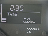 メーター内には燃費表示機能も有り、エコ運転に役立ちます。