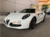 名車「Tipo 33 Stradale」をオマージュしたフロントデザインです。