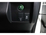 【横滑り防止装置】ドライバーの安全運転をアシストしてくれる装備が充実しています☆ドライバーの不安を安心へと変えてくれますね。