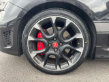 【ホイール】純正アルミホイール+Bremboキャリパー