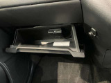ETCを装備。これで高速道路の料金所もノーストレス。ノンストップで通過します。