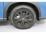 タイヤサイズは225/55R18 ターボ車の力強いトルクを路面に伝動!