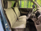 運転席シート廻りは使用感も少なく、良好な状態となっています。丁寧に使われていたことがよくわかりますね。
