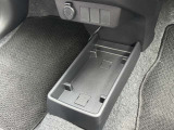センターフロアトレイ☆荷物やティッシュを置いたりも☆