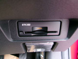 ビルトインタイプのETC2.0装備です!高速道路もストレスなくスムースに走行できますよ。