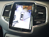 更に360&deg;ビューの単独表示も可能です 車を上から見下ろしたように車外を確認できるため、一切の死角がない状態で駐車が可能です